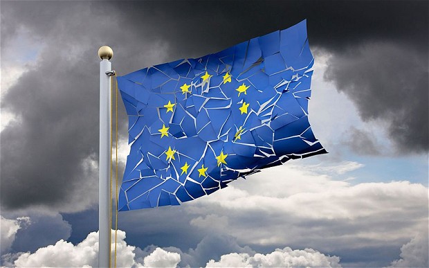 Európska únia môže podľa ekonómov po grexite a brexite skĺznuť do obdobia neistôt. Najdôležitejšie nebudú iba možné finančné dôsledky, napr. na výšku úrokových sadzieb, ale jej rastúca marginalizácia v medzinárodnej súťaži a ubúdajúca sila chrániť a propagovať svoje hodnoty. Foto: Európska komisia 